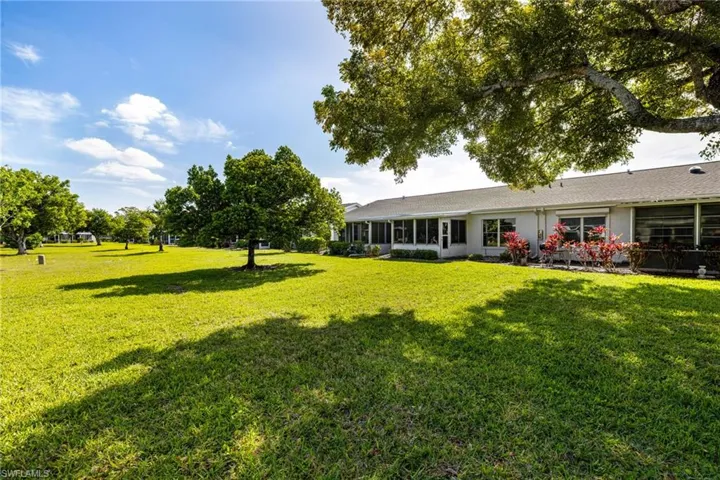 6834  Bogey  DR, Fort Myers, FL 33919