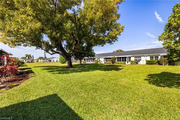 6834  Bogey  DR, Fort Myers, FL 33919