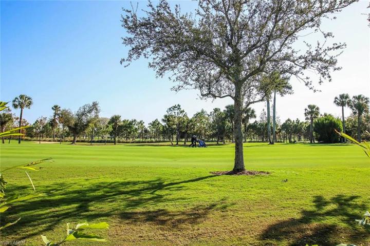 RIGHT ON CYPRESS LAKE GOLF COURSE!