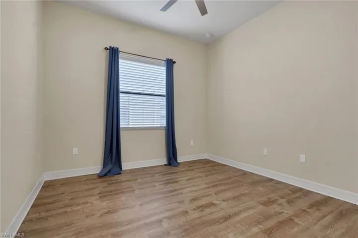 Second bedroom - 12 x 11.8 with 10 ft ceilings