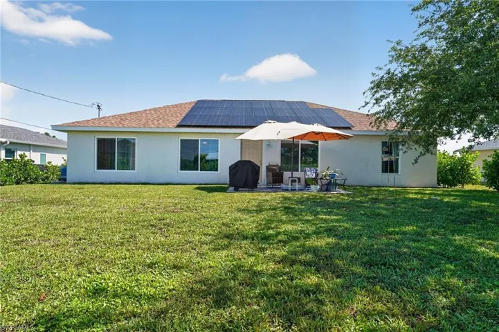 2206 24th Ter, Cape Coral, Florida 33909