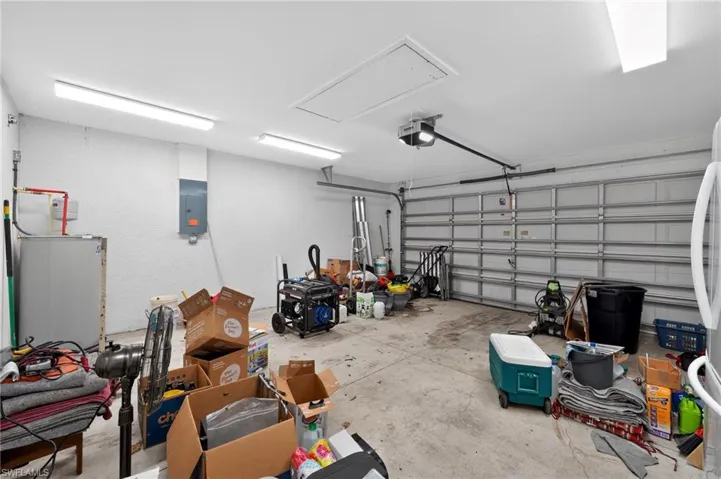 2206 24th Ter, Cape Coral, Florida 33909