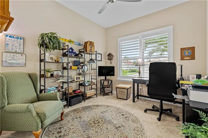 2875 Sunset Pointe Cir E, Cape Coral, Florida 33914