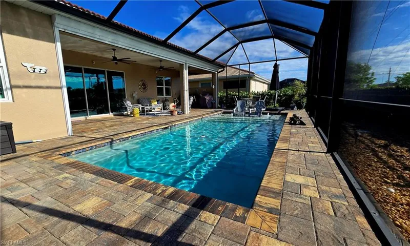2875 Sunset Pointe Cir E, Cape Coral, Florida 33914