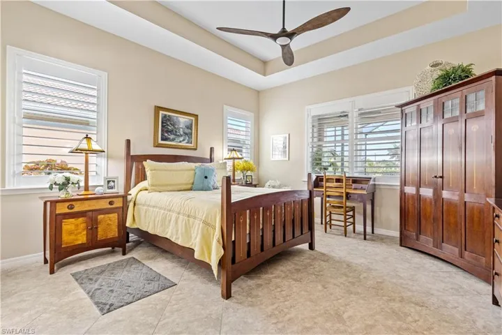 2875 Sunset Pointe Cir E, Cape Coral, Florida 33914