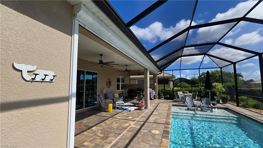 2875 Sunset Pointe Cir E, Cape Coral, Florida 33914