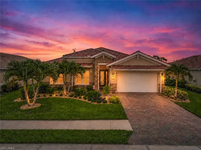 2875 Sunset Pointe Cir E, Cape Coral, Florida 33914