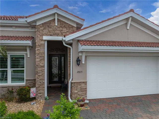 2875 Sunset Pointe Cir E, Cape Coral, Florida 33914