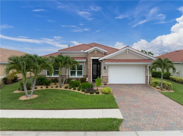 2875 Sunset Pointe Cir E, Cape Coral, Florida 33914