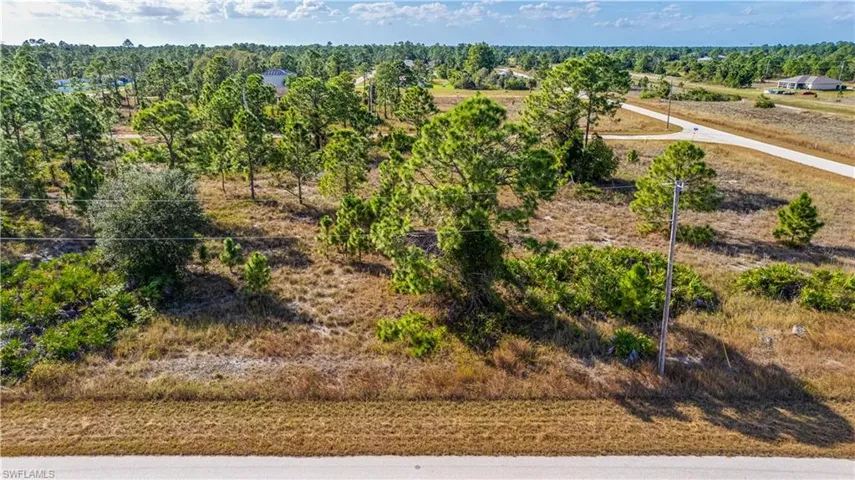 1042  Manta S AVE, Lehigh Acres, FL 33974