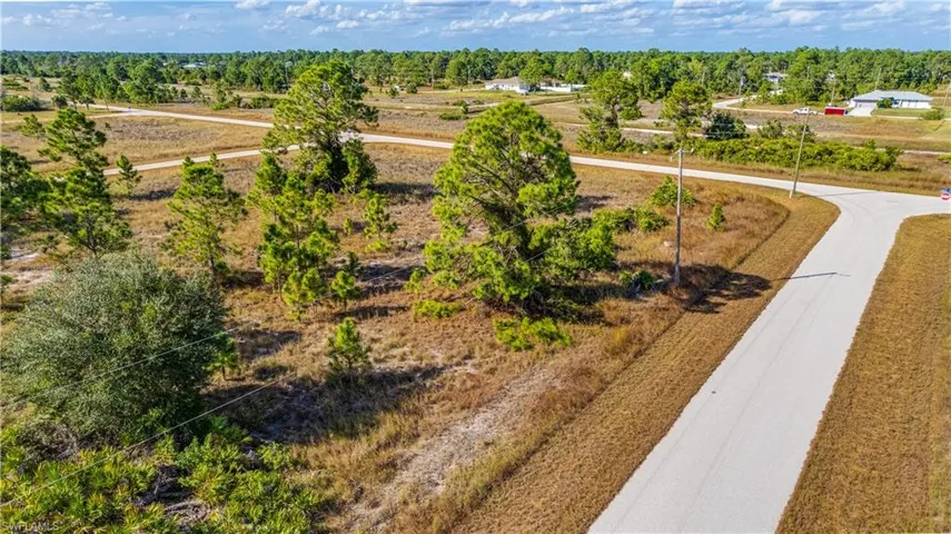 1042  Manta S AVE, Lehigh Acres, FL 33974