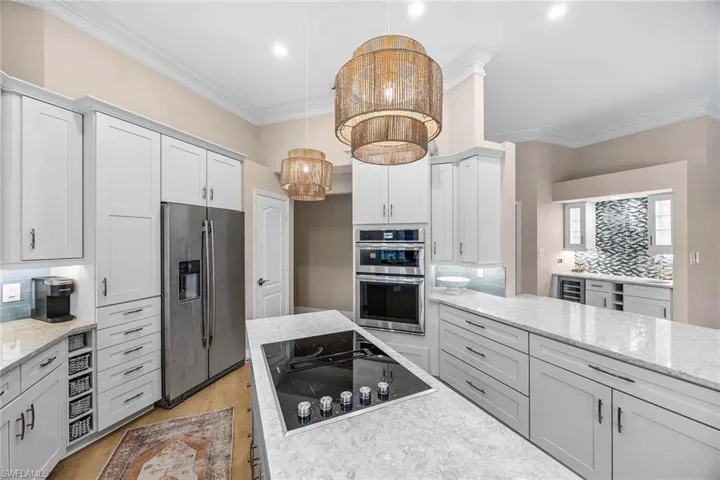 4896  Shearwater  LN, Naples, FL 34119