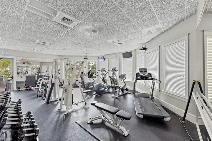 4896  Shearwater  LN, Naples, FL 34119