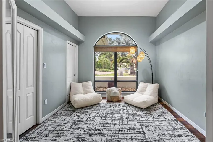 4896  Shearwater  LN, Naples, FL 34119