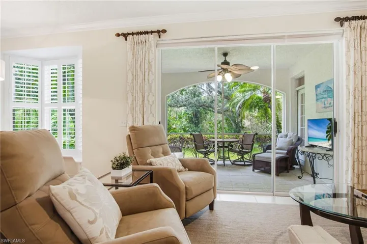 77 Silver Oaks Cir 8102, Naples, Florida 34119