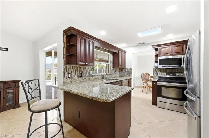 4116 Sw 6th Pl, Cape Coral, Florida 33914