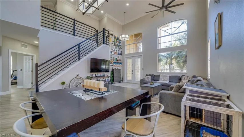 Living/Dining area