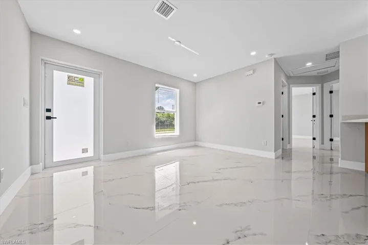 724 Anaconda Ave S, Lehigh Acres, Florida 33974