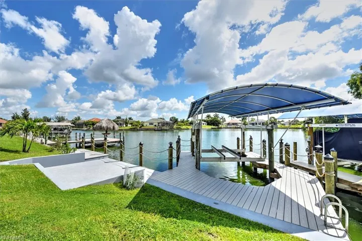 3113 Sw 18th Ave, Cape Coral, Florida 33914