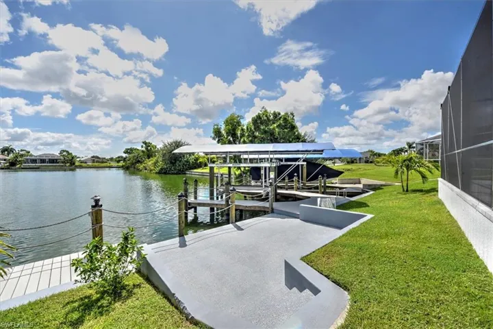 3113 Sw 18th Ave, Cape Coral, Florida 33914
