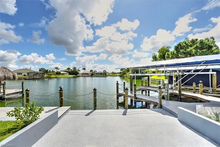 3113 Sw 18th Ave, Cape Coral, Florida 33914