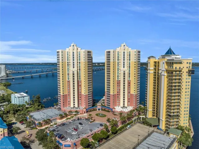 2743  1st  ST, Fort Myers, FL 33916