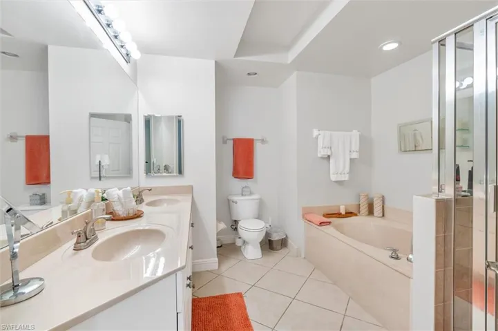 2743  1st  ST, Fort Myers, FL 33916