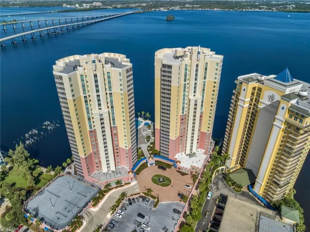 2743  1st  ST, Fort Myers, FL 33916