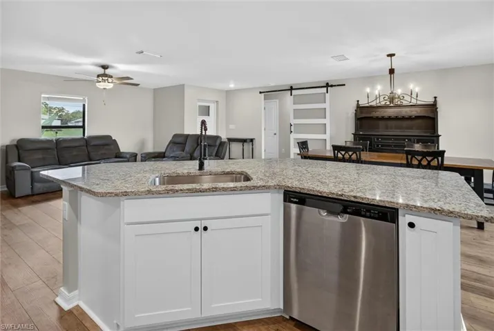 177 Blackstone Dr, Fort Myers, Florida 33913