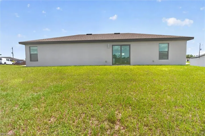 177 Blackstone Dr, Fort Myers, Florida 33913