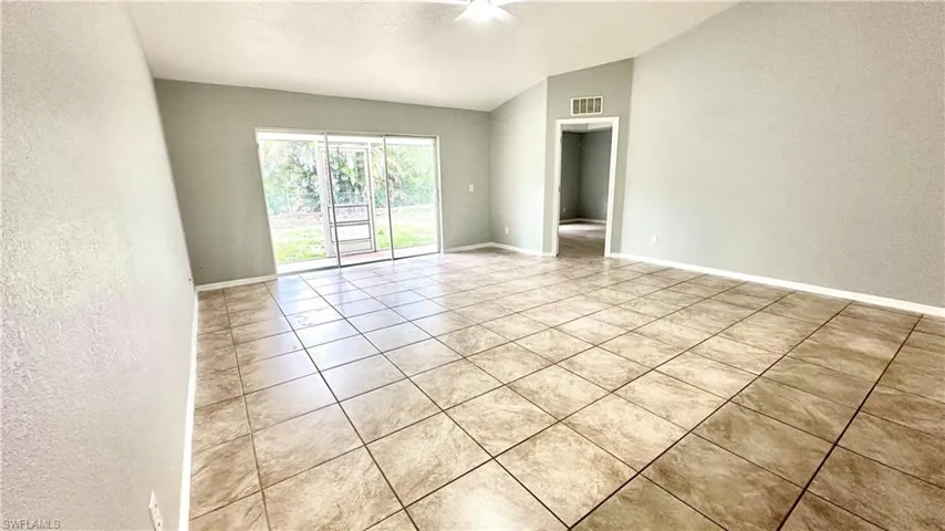 213 Se 24th Ave, Cape Coral, Florida 33990
