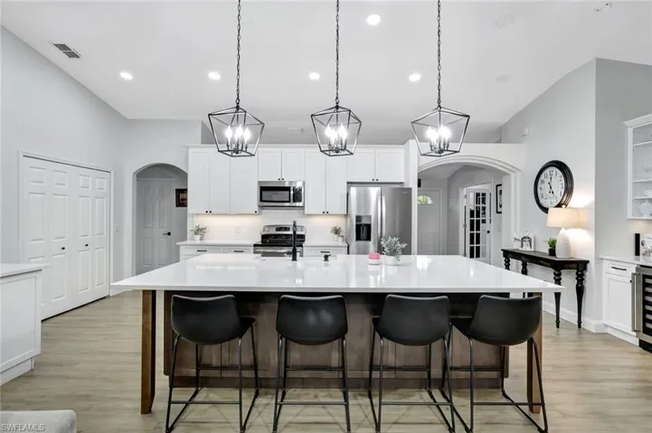 231 16th St Ne, Naples, Florida 34120