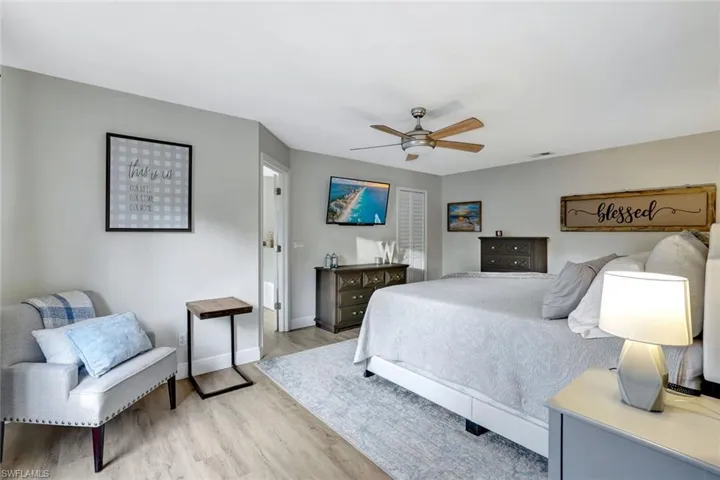 231 16th St Ne, Naples, Florida 34120