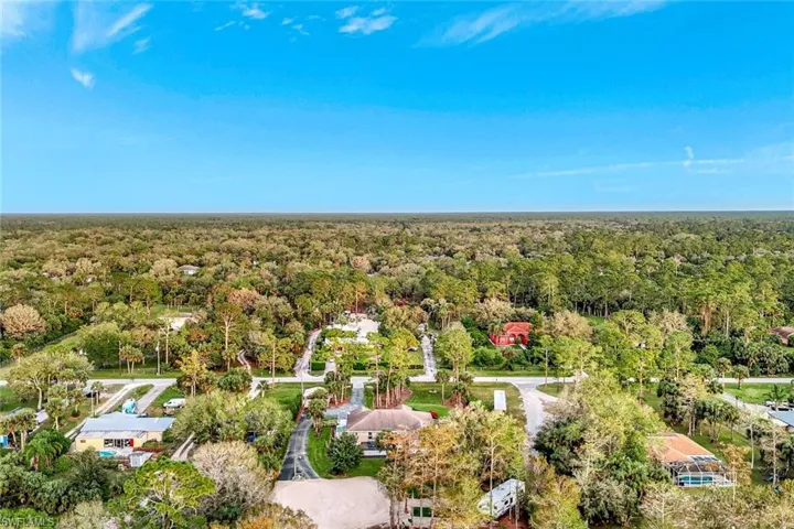 231 16th St Ne, Naples, Florida 34120