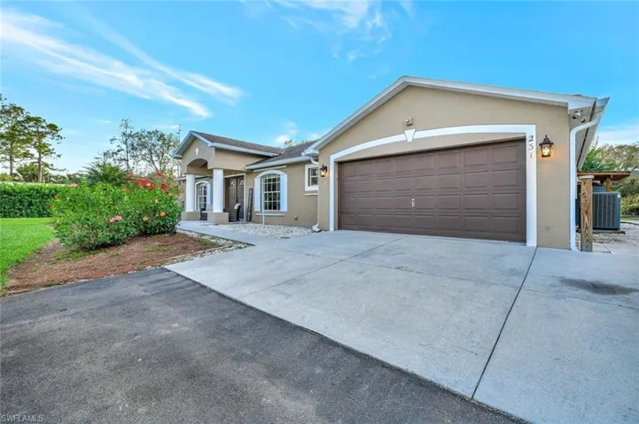 231 16th St Ne, Naples, Florida 34120