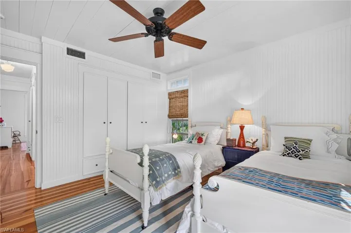 Guest bedroom 2
