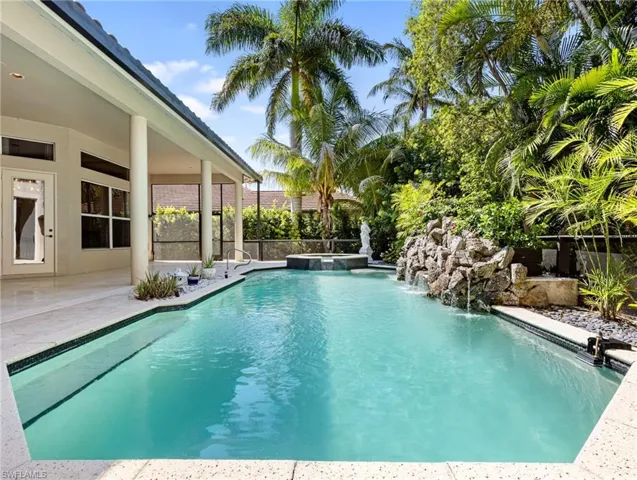 14500 Ocean Bluff Dr, Fort Myers, Florida 33908