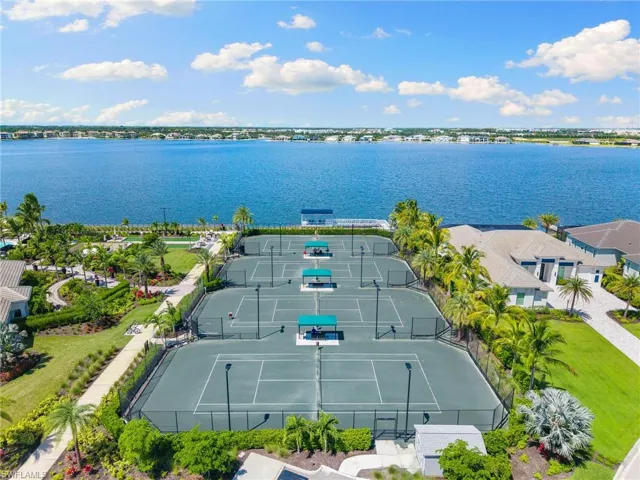 17489 Aquila Ct, Fort Myers, Florida 33913