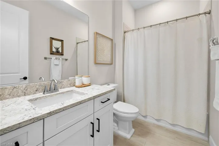 17489 Aquila Ct, Fort Myers, Florida 33913