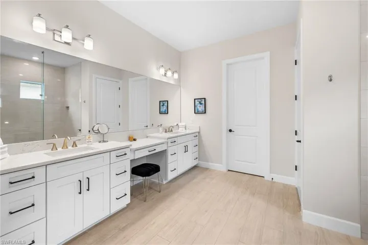 17489 Aquila Ct, Fort Myers, Florida 33913