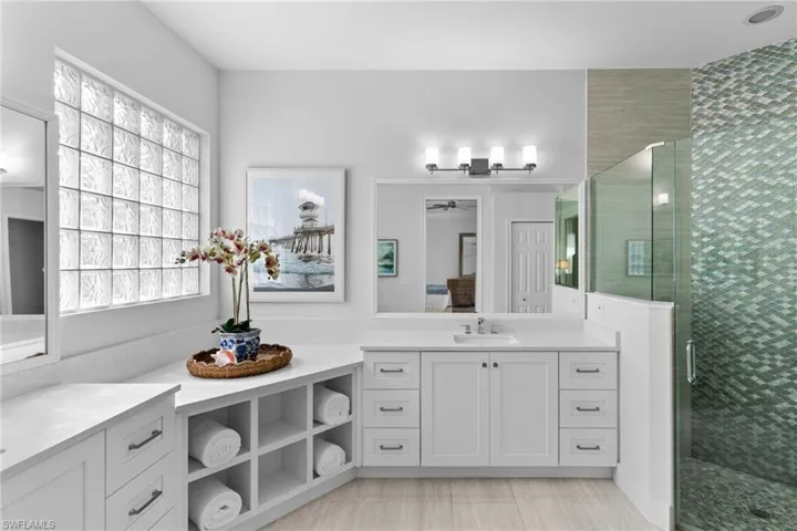 10240  Gator Bay  CT, Naples, FL 34120