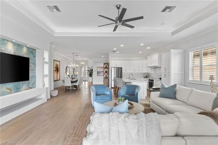 10240  Gator Bay  CT, Naples, FL 34120