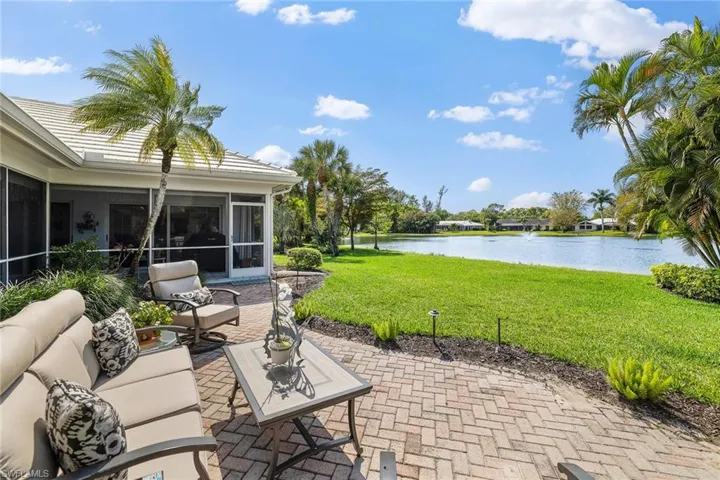 621  Jacana  CIR, Naples, FL 34105
