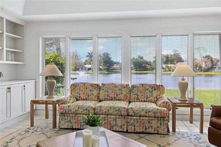 621  Jacana  CIR, Naples, FL 34105