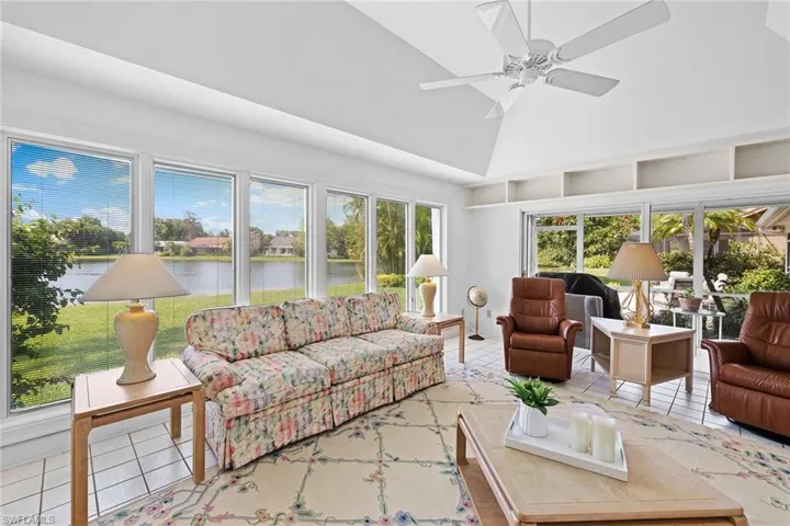 621  Jacana  CIR, Naples, FL 34105
