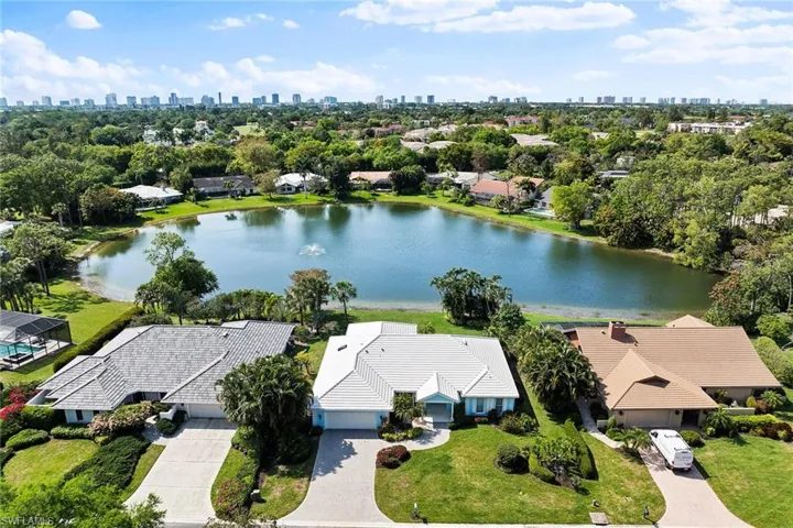 621  Jacana  CIR, Naples, FL 34105