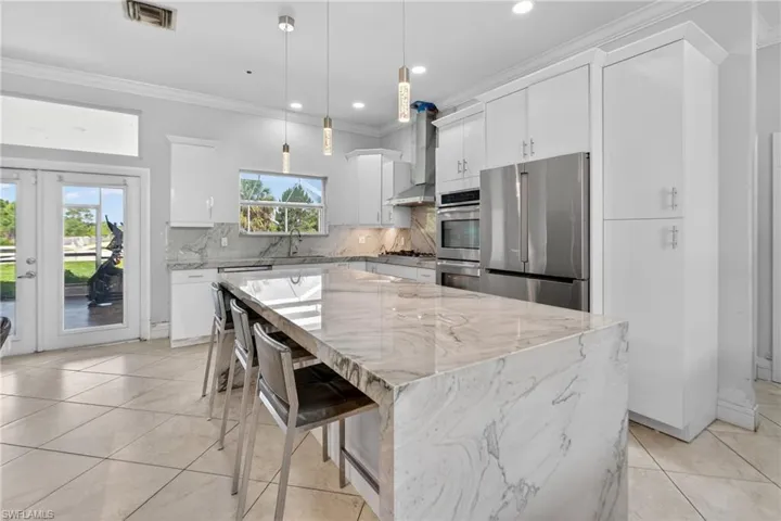 2863 Everglades Blvd N, Naples, Florida 34120