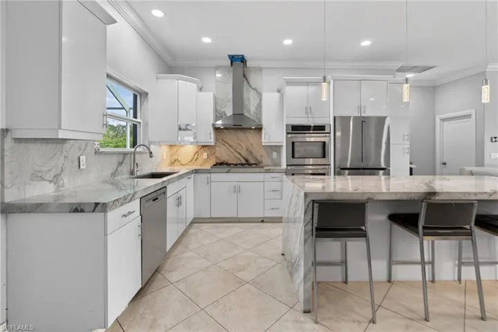 2863 Everglades Blvd N, Naples, Florida 34120