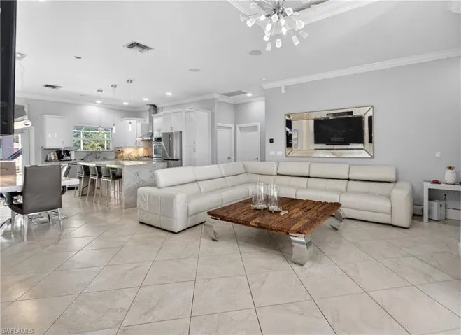 2863 Everglades Blvd N, Naples, Florida 34120