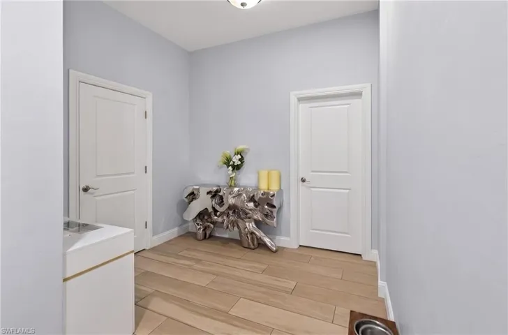 2863 Everglades Blvd N, Naples, Florida 34120
